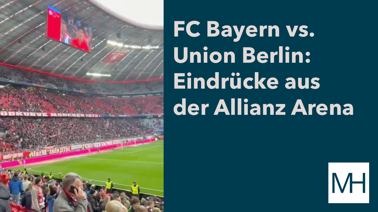 Blick in die Allianz Arena München beim Spiel FC Bayern gegen Union Berlin, volle Tribünen und Stadionatmosphäre während des Spiels