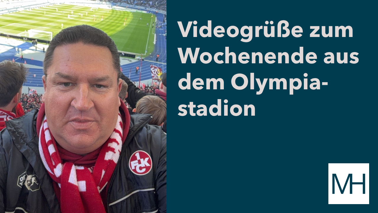 Marcus Held im Olympiastadion Berlin beim Spiel Hertha BSC gegen Kaiserslautern mit Videogrüßen zum Wochenende aus dem Stadion